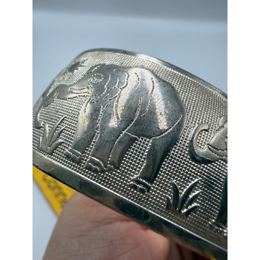 Vintage Silver Tone Elephant Embossed Wide Cuff‎ Bracelet Boho Wildlife Jewelry